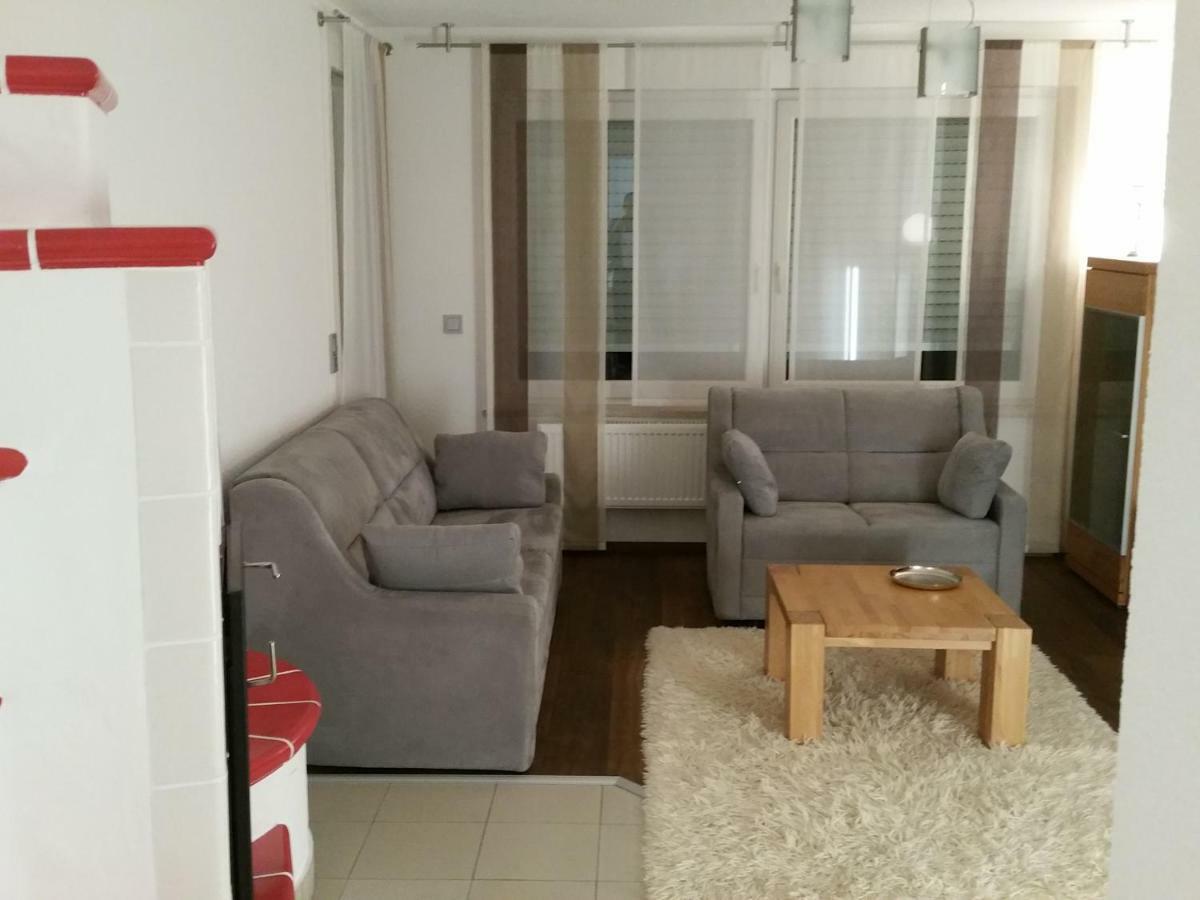 Ferienhaus Giulia In Gunzburg Ideal Fur 2 Familienアパートメント エクステリア 写真
